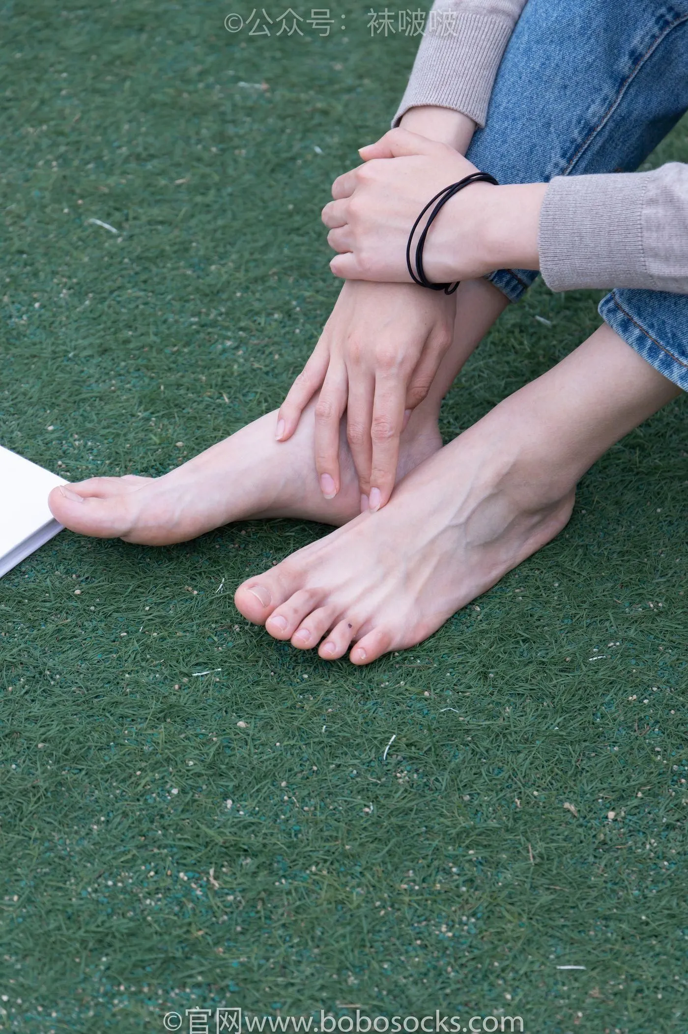 [BoBoSocks袜啵啵]NO.004 泡芙-vans帆布鞋、白棉袜、裸足 [127P]插图1